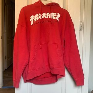 Red thrasher hoodie, barely worn, mint condition